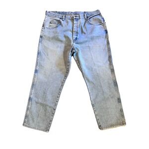 Mens Lt Blue Wrangler Rugged Wear Relaxed Fit Work Jeans Size 40x30.    ‎  *12